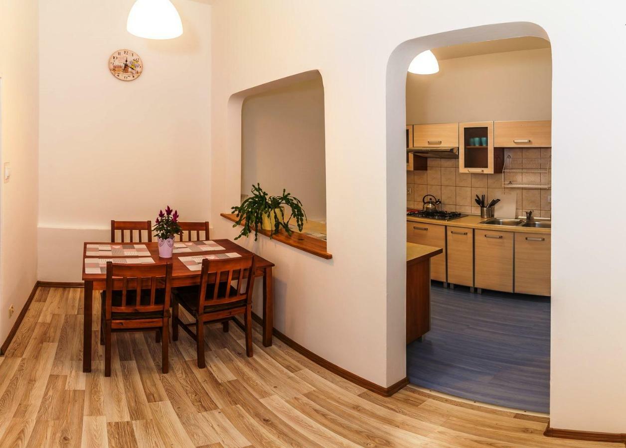 Apartament Jasminowy Apartment กูโดวาสโดรยจ์ ภายนอก รูปภาพ